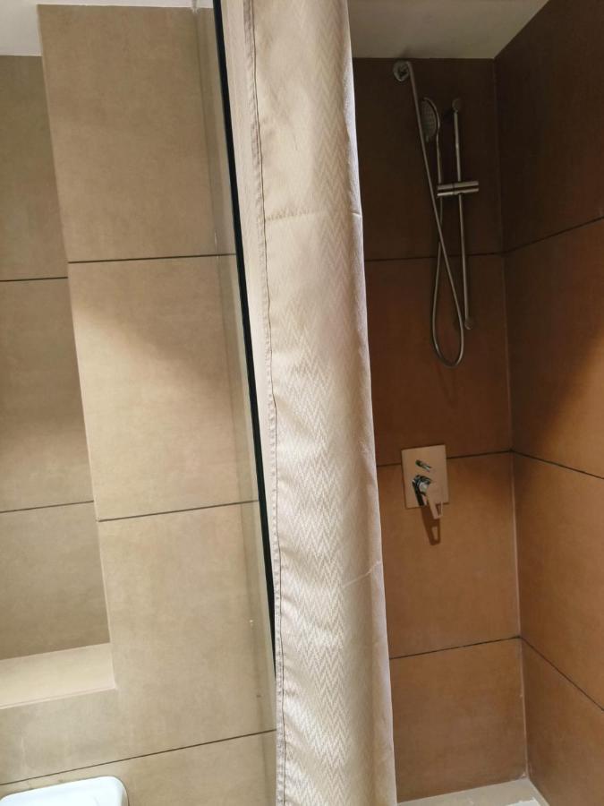 Hotel Ramee International Surat Zewnętrze zdjęcie